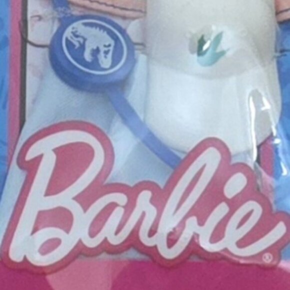 Barbie Jurassic World Adventurous Fashion Look Pack Easter Gift Playful Outfit - Picture 1 of 3